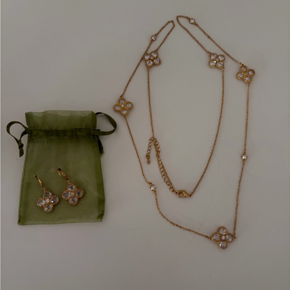 Gold Flower Pendant Necklace and Drop Earrings Set